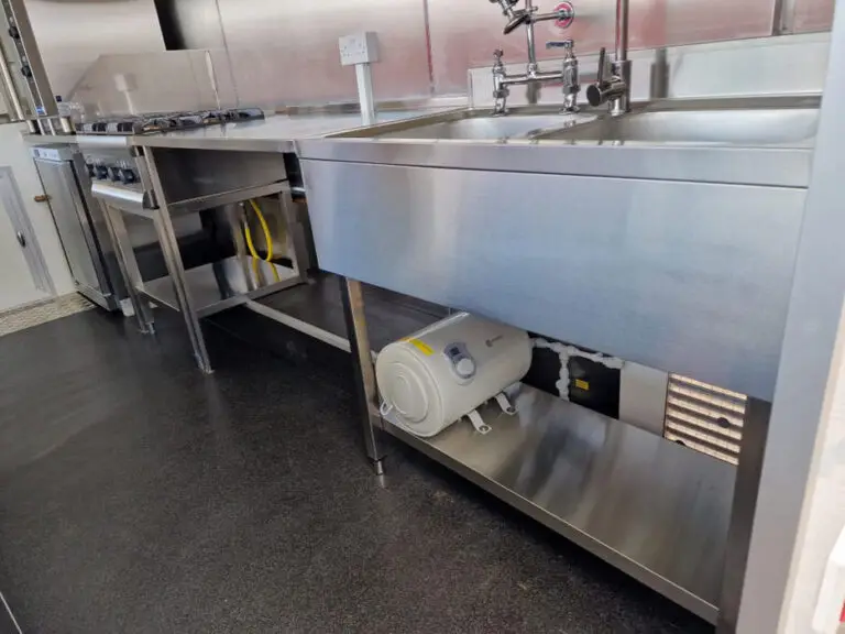Catering Trailer 8 1
