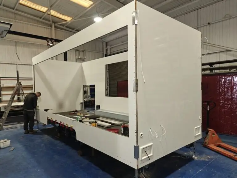High Volume Mobile Catering Solution Custom Tri Axle Trailer 01 (54)
