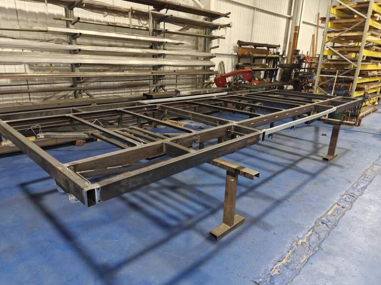 High Volume Mobile Catering Solution Custom Tri Axle Trailer 01 (61)